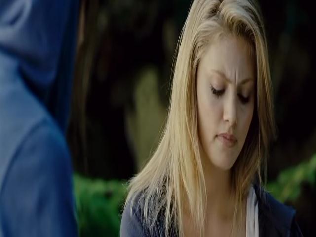 VampireDiariesWorld-dot-org_TomorrowWhenTheWarBegan-0910.jpg