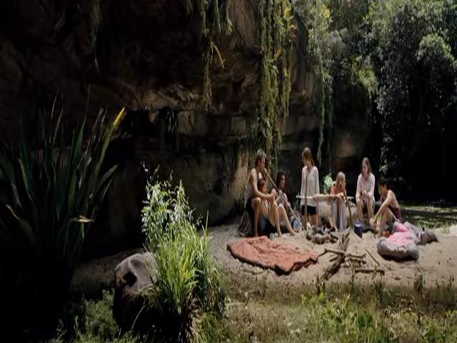 VampireDiariesWorld-dot-org_TomorrowWhenTheWarBegan-1072.jpg
