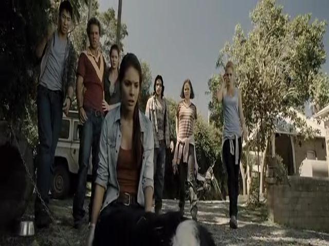 VampireDiariesWorld-dot-org_TomorrowWhenTheWarBegan-1402.jpg