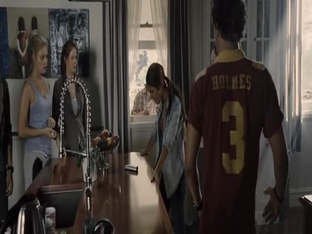 VampireDiariesWorld-dot-org_TomorrowWhenTheWarBegan-1465.jpg