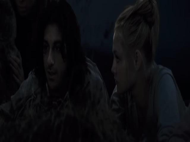 VampireDiariesWorld-dot-org_TomorrowWhenTheWarBegan-1745.jpg