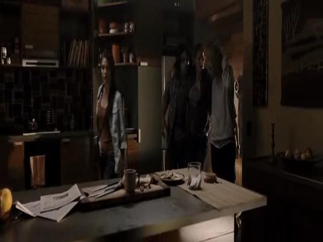 VampireDiariesWorld-dot-org_TomorrowWhenTheWarBegan-2244.jpg