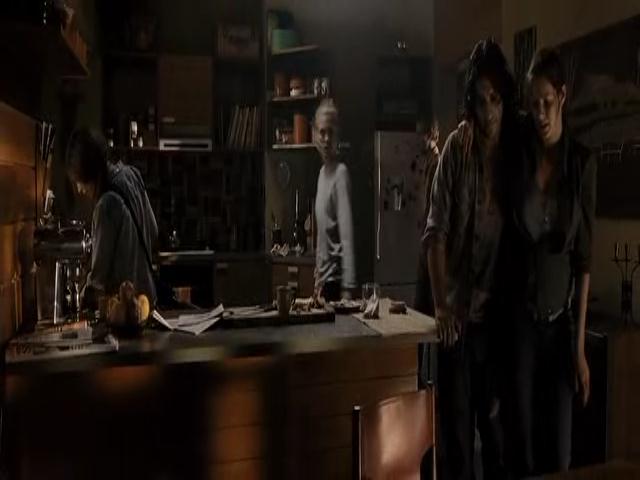 VampireDiariesWorld-dot-org_TomorrowWhenTheWarBegan-2247.jpg