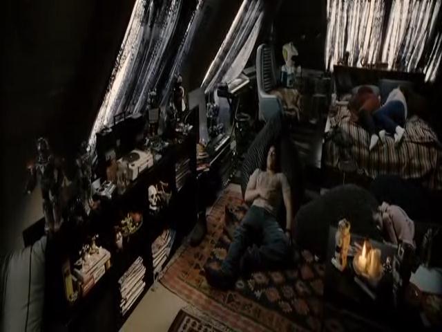 VampireDiariesWorld-dot-org_TomorrowWhenTheWarBegan-3904.jpg