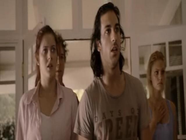 VampireDiariesWorld-dot-org_TomorrowWhenTheWarBegan-4126.jpg