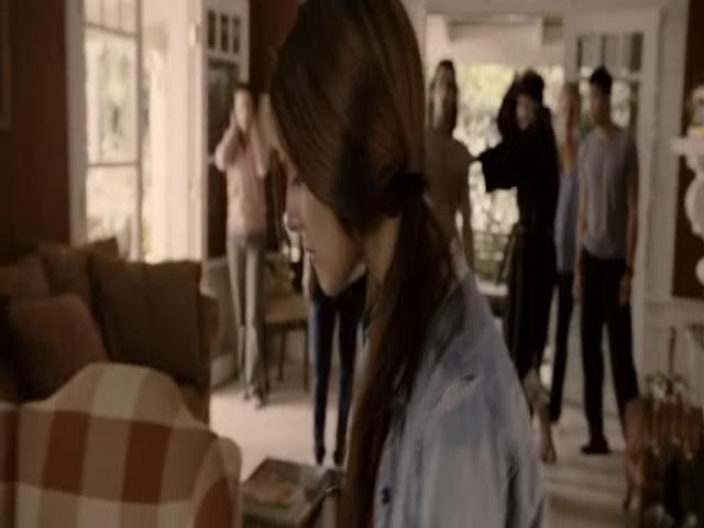 VampireDiariesWorld-dot-org_TomorrowWhenTheWarBegan-4139.jpg