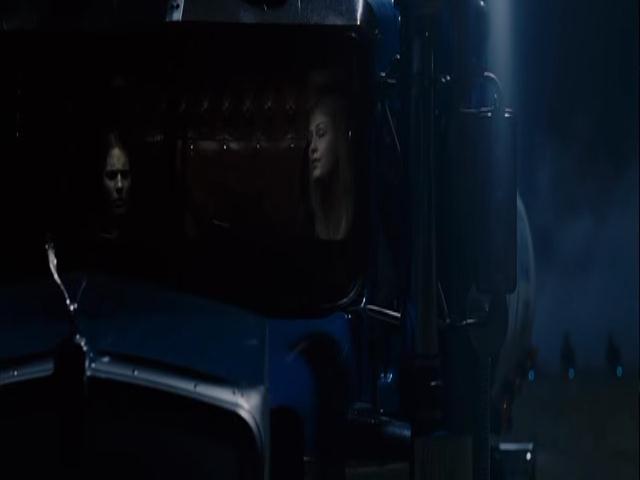 VampireDiariesWorld-dot-org_TomorrowWhenTheWarBegan-5079.jpg