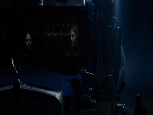 VampireDiariesWorld-dot-org_TomorrowWhenTheWarBegan-5118.jpg