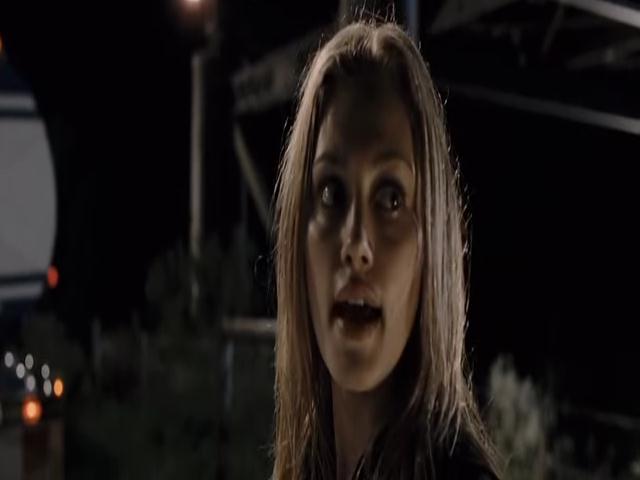 VampireDiariesWorld-dot-org_TomorrowWhenTheWarBegan-5225.jpg