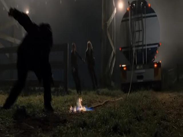 VampireDiariesWorld-dot-org_TomorrowWhenTheWarBegan-5338.jpg