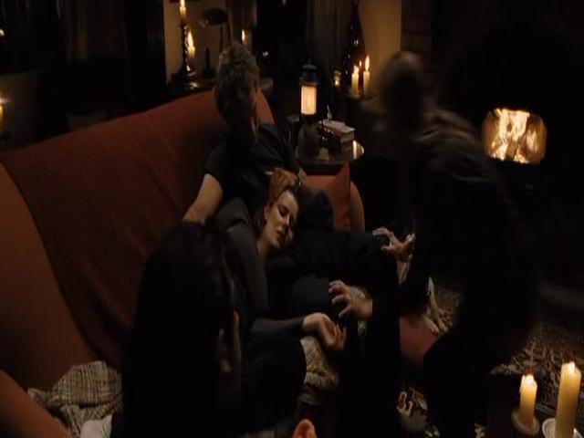 VampireDiariesWorld-dot-org_TomorrowWhenTheWarBegan-5449.jpg