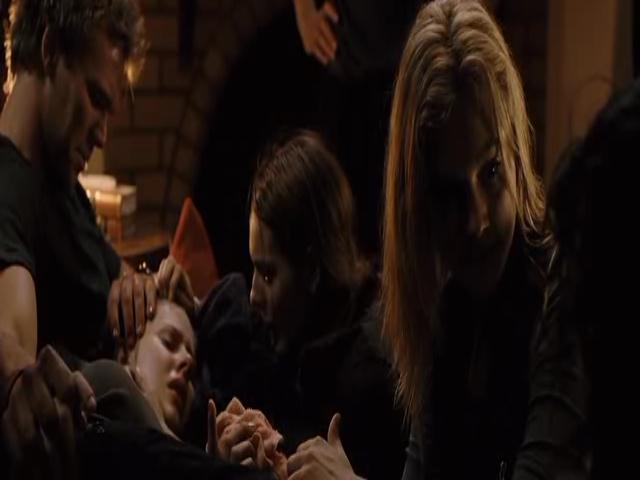 VampireDiariesWorld-dot-org_TomorrowWhenTheWarBegan-5467.jpg