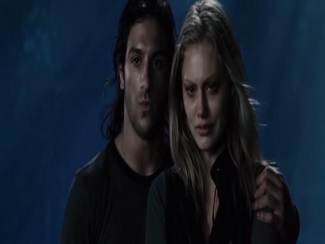 VampireDiariesWorld-dot-org_TomorrowWhenTheWarBegan-5596.jpg