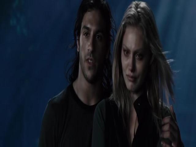 VampireDiariesWorld-dot-org_TomorrowWhenTheWarBegan-5606.jpg