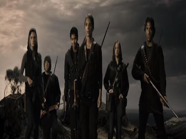 VampireDiariesWorld-dot-org_TomorrowWhenTheWarBegan-5655.jpg