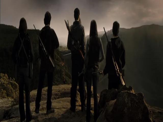 VampireDiariesWorld-dot-org_TomorrowWhenTheWarBegan-5678.jpg