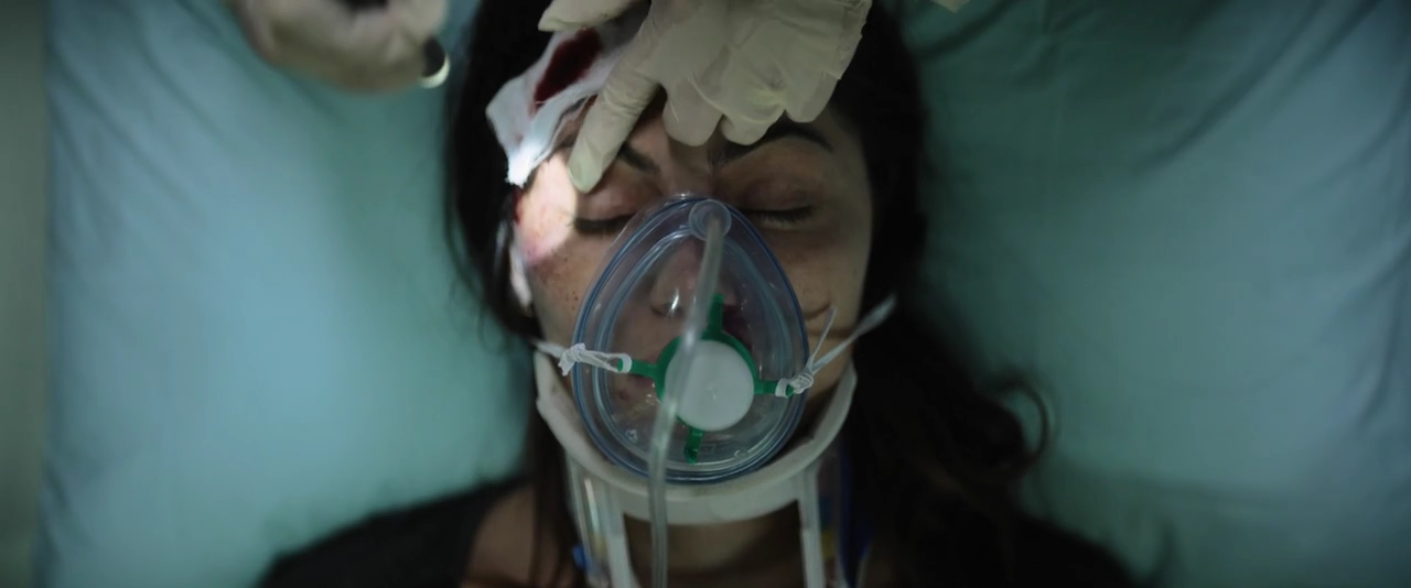 vampirediariesworld-dot-nl_Transfusion1813.jpg
