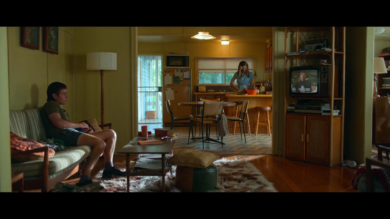 VampireDiariesWorld-BoySwallowsUniverse0416.jpg VampireDiariesWorld-BoySwallowsUniverse0416.jpg