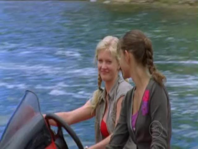 VampireDiariesWorld-dot-org_H2OJustAddWater-s01e01-0157.jpg VampireDiariesWorld-dot-org_H2OJustAddWater-s01e01-0157.jpg