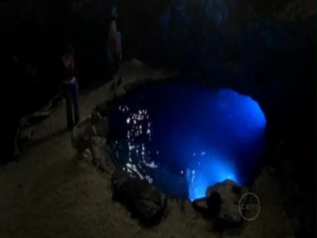 VampireDiariesWorld-dot-org_H2OJustAddWater-s01e01-0546.jpg