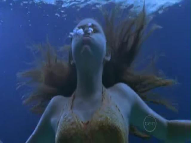 VampireDiariesWorld-dot-org_H2OJustAddWater-s01e03--0873.jpg