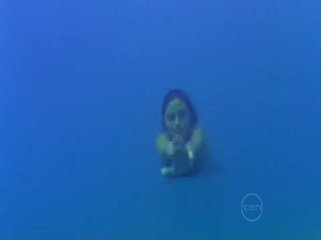 VampireDiariesWorld-dot-org_H2OJustAddWater-s01e03--0958.jpg