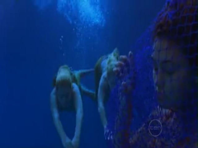 VampireDiariesWorld-dot-org_H2OJustAddWater-s01e03--1074.jpg