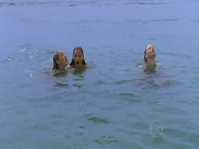VampireDiariesWorld-dot-org_H2OJustAddWater-s01e03--1138.jpg