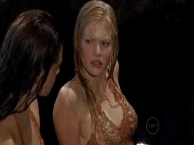 VampireDiariesWorld-dot-org_H2OJustAddWater-s01e05-1292.jpg VampireDiariesWorld-dot-org_H2OJustAddWater-s01e05-1292.jpg