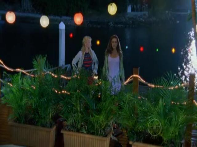 VampireDiariesWorld-dot-org_H2OJustAddWater-s01e07-0681.jpg