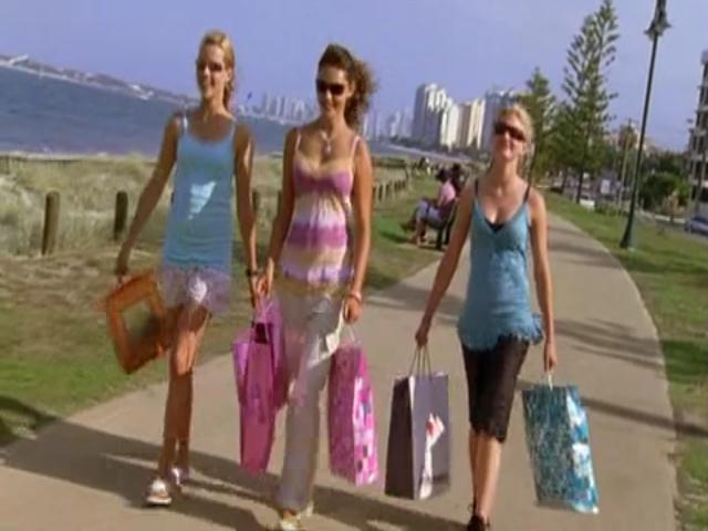 VampireDiariesWorld-dot-org_H2OJustAddWater-s01e09-0517.jpg VampireDiariesWorld-dot-org_H2OJustAddWater-s01e09-0517.jpg