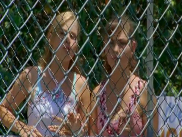 VampireDiariesWorld-dot-org_H2OJustAddWater-s01e09-0870.jpg VampireDiariesWorld-dot-org_H2OJustAddWater-s01e09-0870.jpg