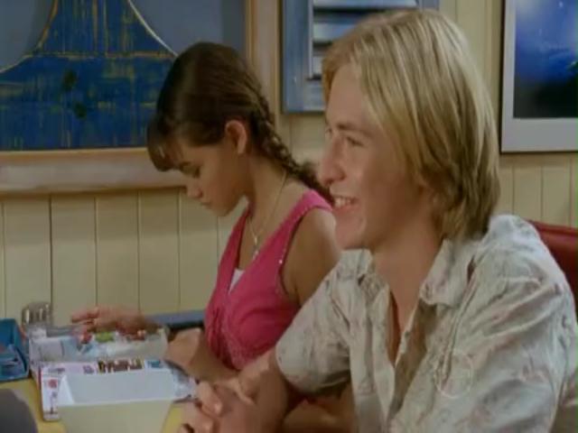 VampireDiariesWorld-dot-org_H2OJustAddWater-s01e11-0761.jpg VampireDiariesWorld-dot-org_H2OJustAddWater-s01e11-0761.jpg