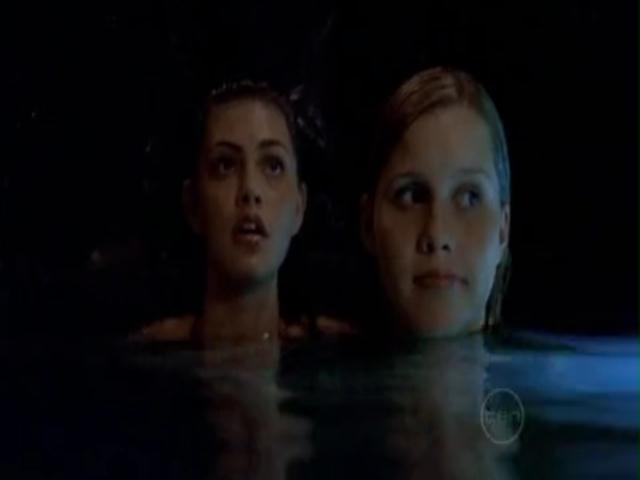 VampireDiariesWorld-dot-org_H20JustAddWater-S01e18-1199.jpg