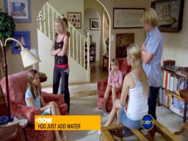 VampireDiariesWorld-dot-org_H20JustAddWater-S01e19-1100.jpg
