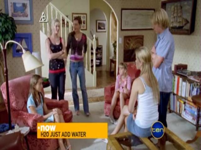VampireDiariesWorld-dot-org_H20JustAddWater-S01e19-1101.jpg