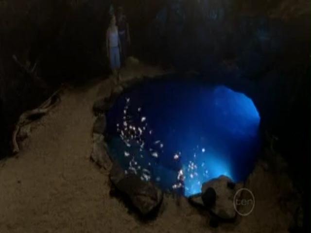 VampireDiariesWorld-dot-org_H20JustAddWater-S01e22-0930.jpg