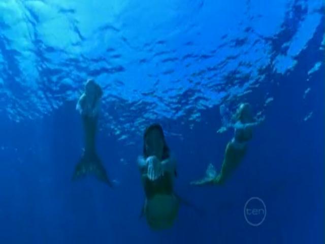 VampireDiariesWorld-dot-org_H20JustAddWater-S01e22-1007.jpg