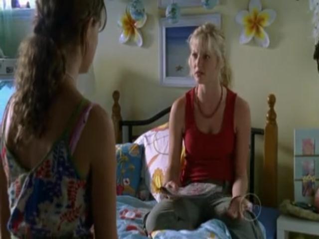 VampireDiariesWorld-dot-org_H20JustAddWater-S01e22-1229.jpg