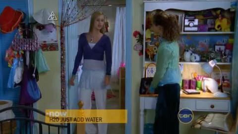 VampireDiariesWorld-dot-org_H20JustAddWater-S01e24-0418.jpg