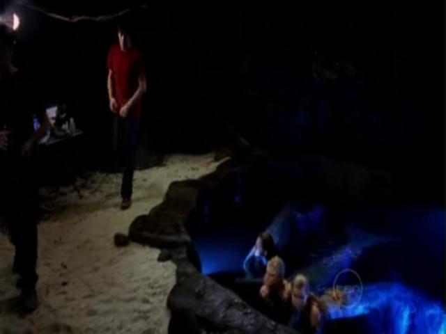 VampireDiariesWorld-dot-org_H20JustAddWater-S01e26-0594.jpg