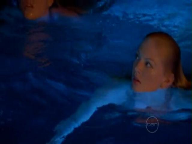 VampireDiariesWorld-dot-org_H20JustAddWater-S02e01-0492.jpg