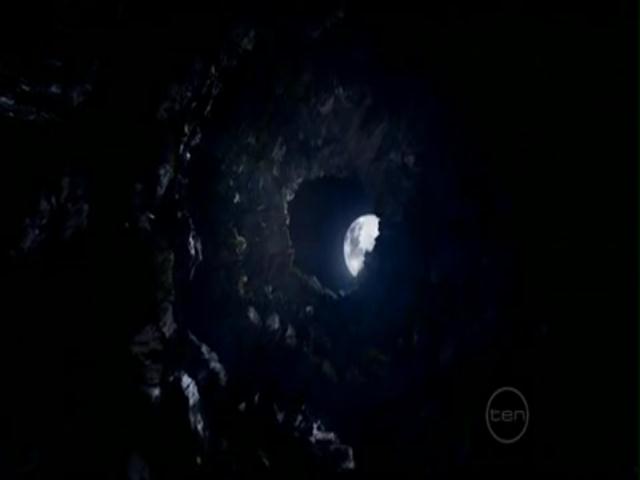 VampireDiariesWorld-dot-org_H20JustAddWater-S02e01-0496.jpg