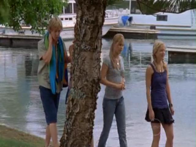 VampireDiariesWorld-dot-org_H20JustAddWater-S02e02-0434.jpg