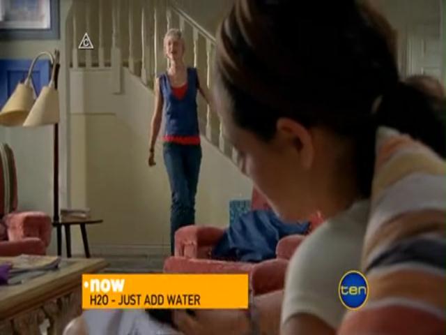 VampireDiariesWorld-dot-org_H20JustAddWater-S02e02-1098.jpg