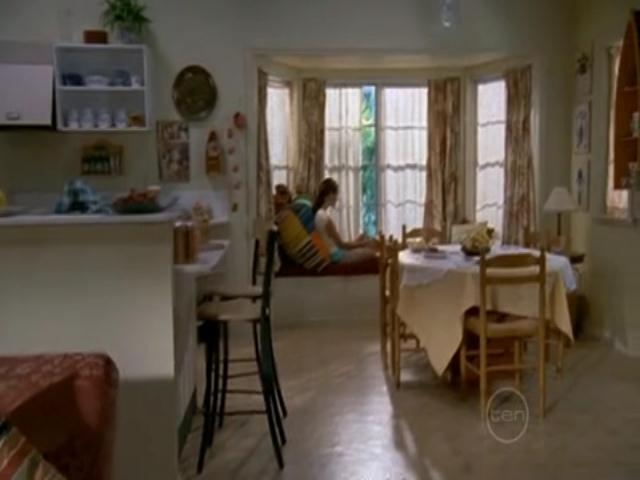 VampireDiariesWorld-dot-org_H20JustAddWater-S02e02-1175.jpg