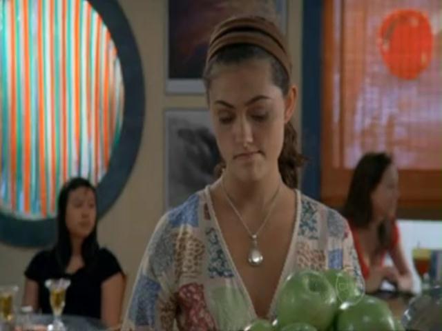 VampireDiariesWorld-dot-org_H20JustAddWater-S02e03-0143.jpg VampireDiariesWorld-dot-org_H20JustAddWater-S02e03-0143.jpg