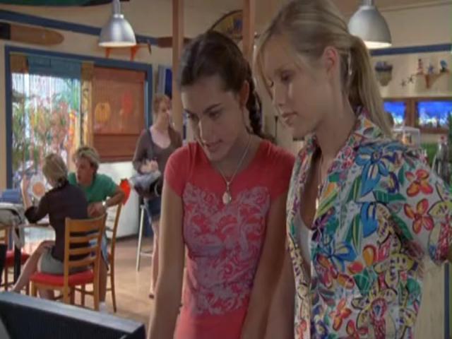 VampireDiariesWorld-dot-org_H20JustAddWater-S02e03-0649.jpg VampireDiariesWorld-dot-org_H20JustAddWater-S02e03-0649.jpg