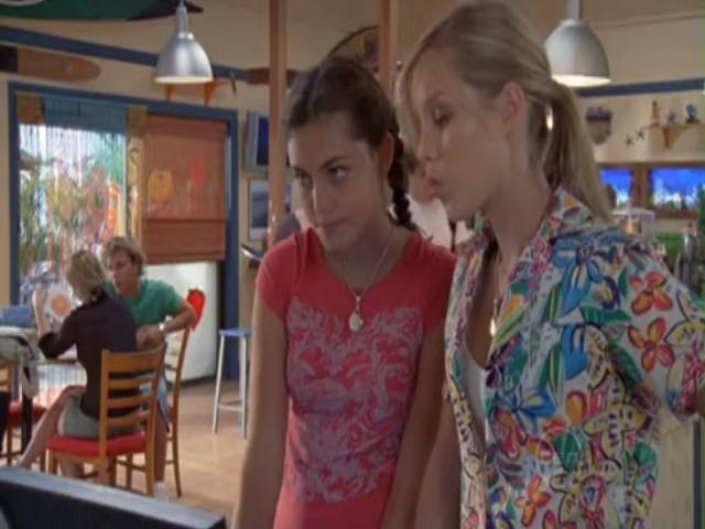 VampireDiariesWorld-dot-org_H20JustAddWater-S02e03-0650.jpg VampireDiariesWorld-dot-org_H20JustAddWater-S02e03-0650.jpg