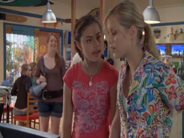 VampireDiariesWorld-dot-org_H20JustAddWater-S02e03-0657.jpg VampireDiariesWorld-dot-org_H20JustAddWater-S02e03-0657.jpg